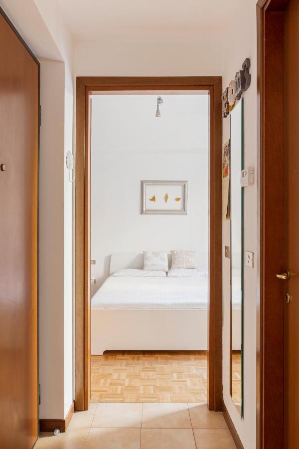 Comfy Apartment In Corso Como Milan Luaran gambar